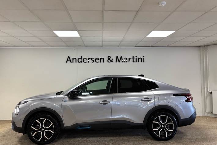 Grå Citroën ë-C4 X fra 2023