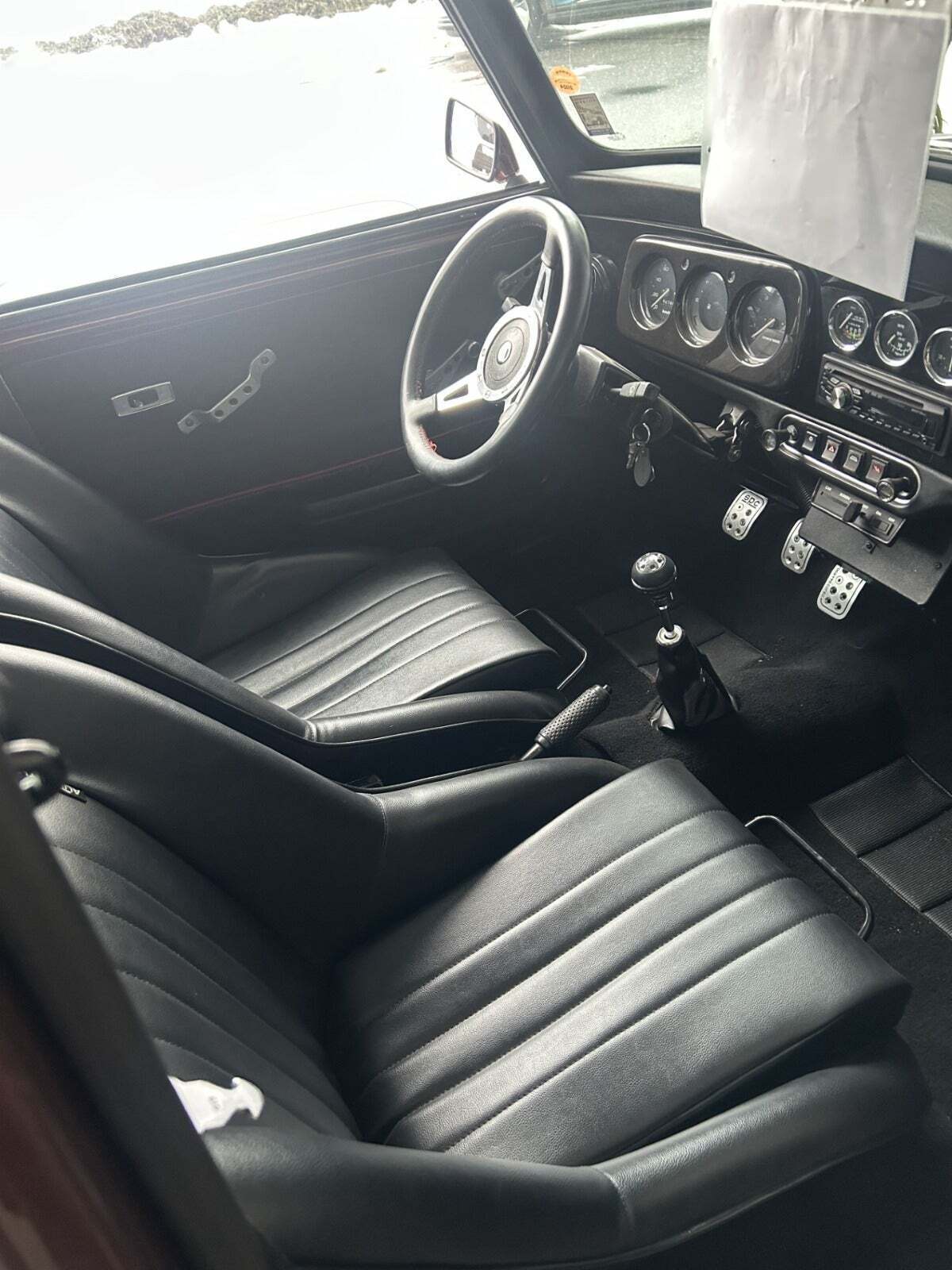 Brun Mini Cooper fra 1991