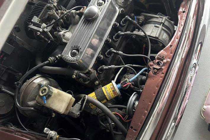 Brun Mini Cooper fra 1991