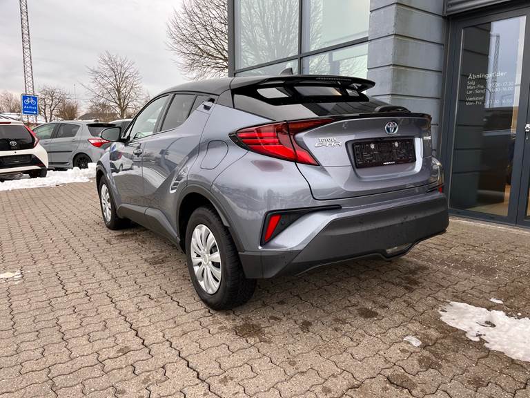 Toyota C-HR 1,8 Hybrid C-LUB Business Premium Multidrive S 122HK 5d Aut.