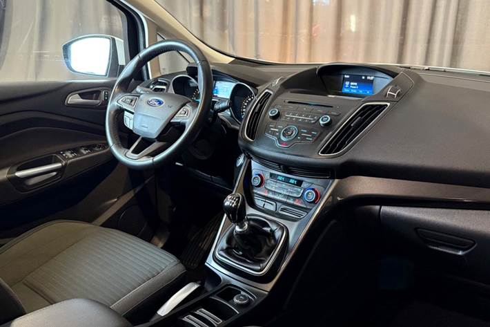 Hvid Ford C-MAX fra 2015