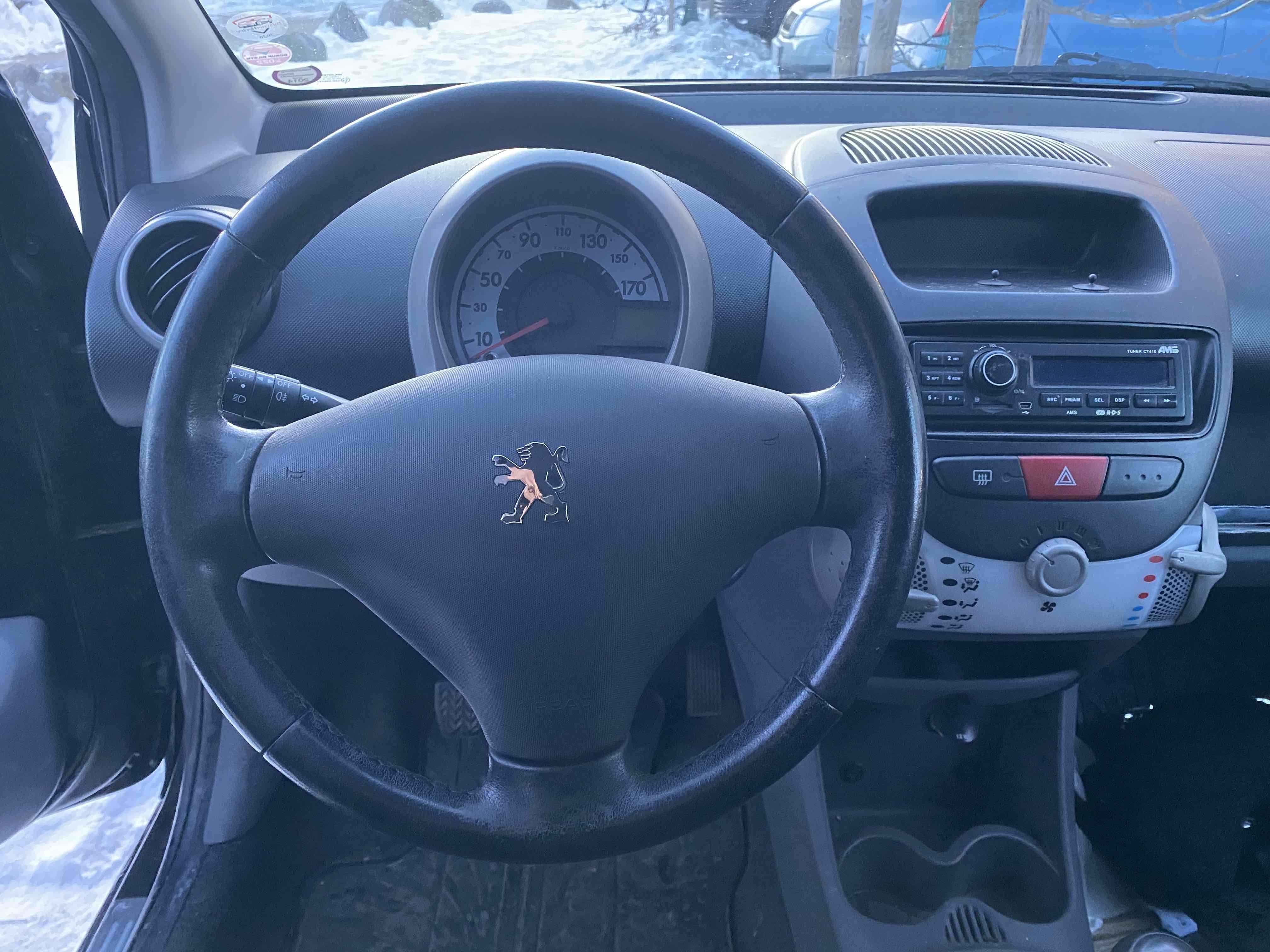undefined Peugeot 107 fra 2010