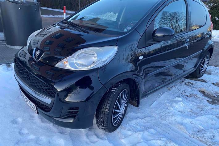 undefined Peugeot 107 fra 2010