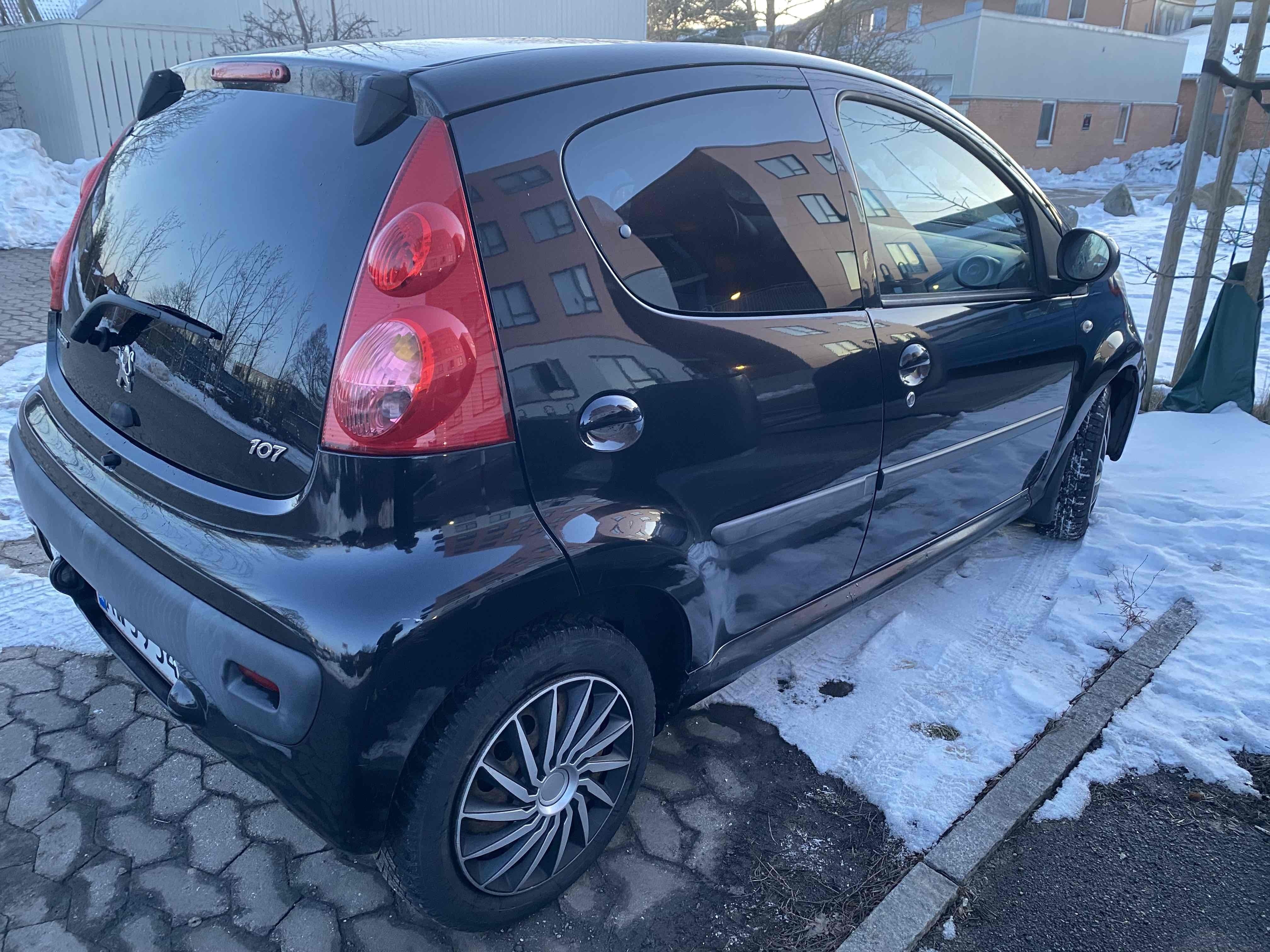 undefined Peugeot 107 fra 2010