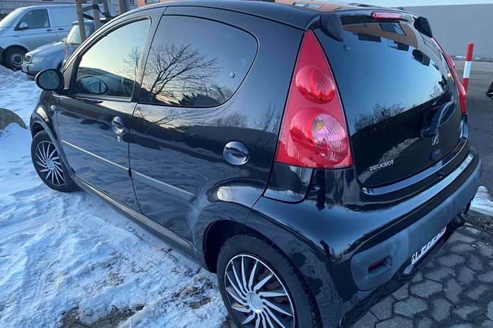 undefined Peugeot 107 fra 2010