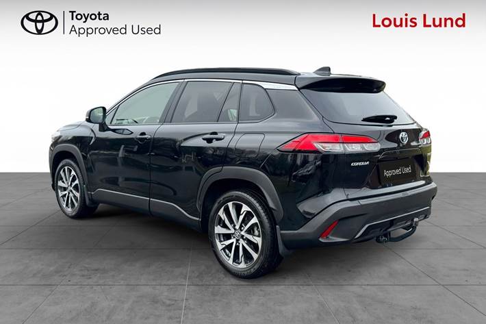 Sort Toyota Corolla Cross fra 2023