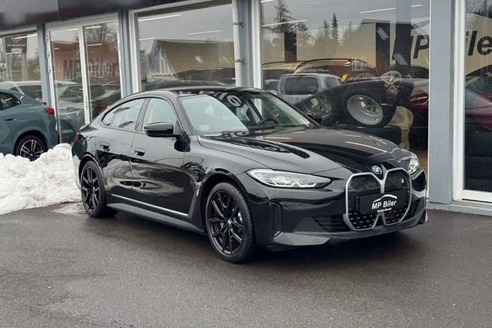 Sort BMW i4 fra 2023