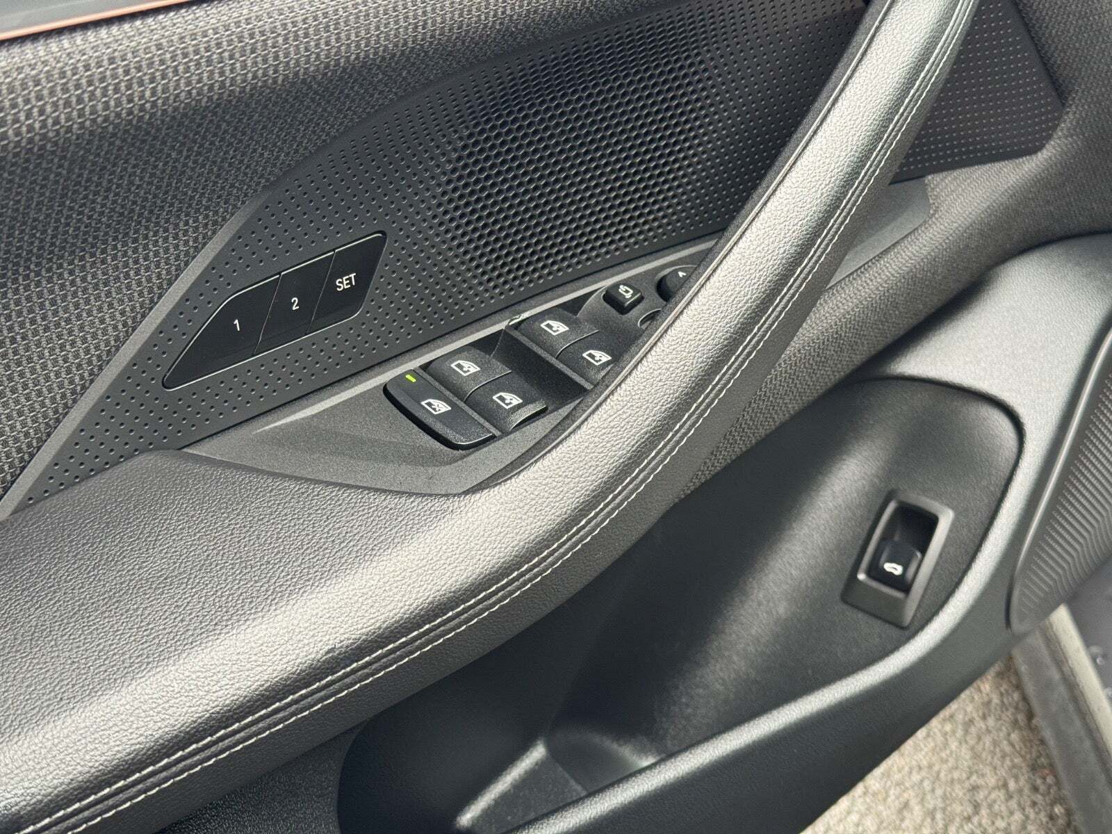 Sort BMW i4 fra 2023