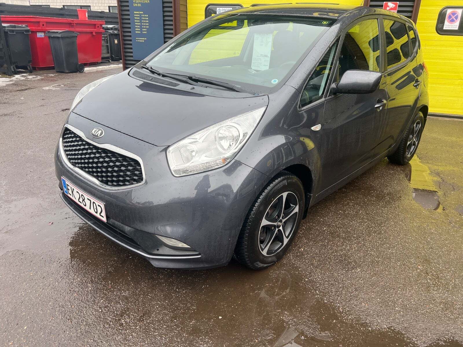 Grå Kia Venga fra 2016