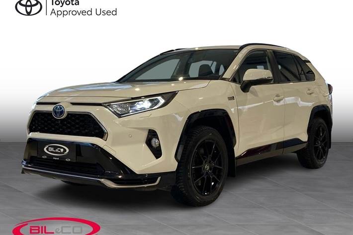 Hvid Toyota RAV4 Plug-in fra 2020 set udefra