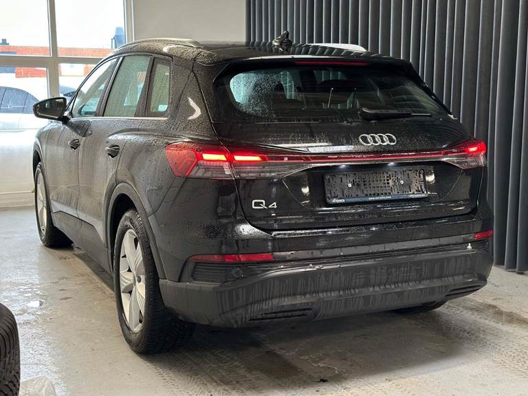 Audi Q4 e-tron 35 edition one