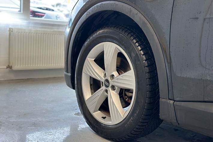 Sort Audi Q4 e-tron fra 2021