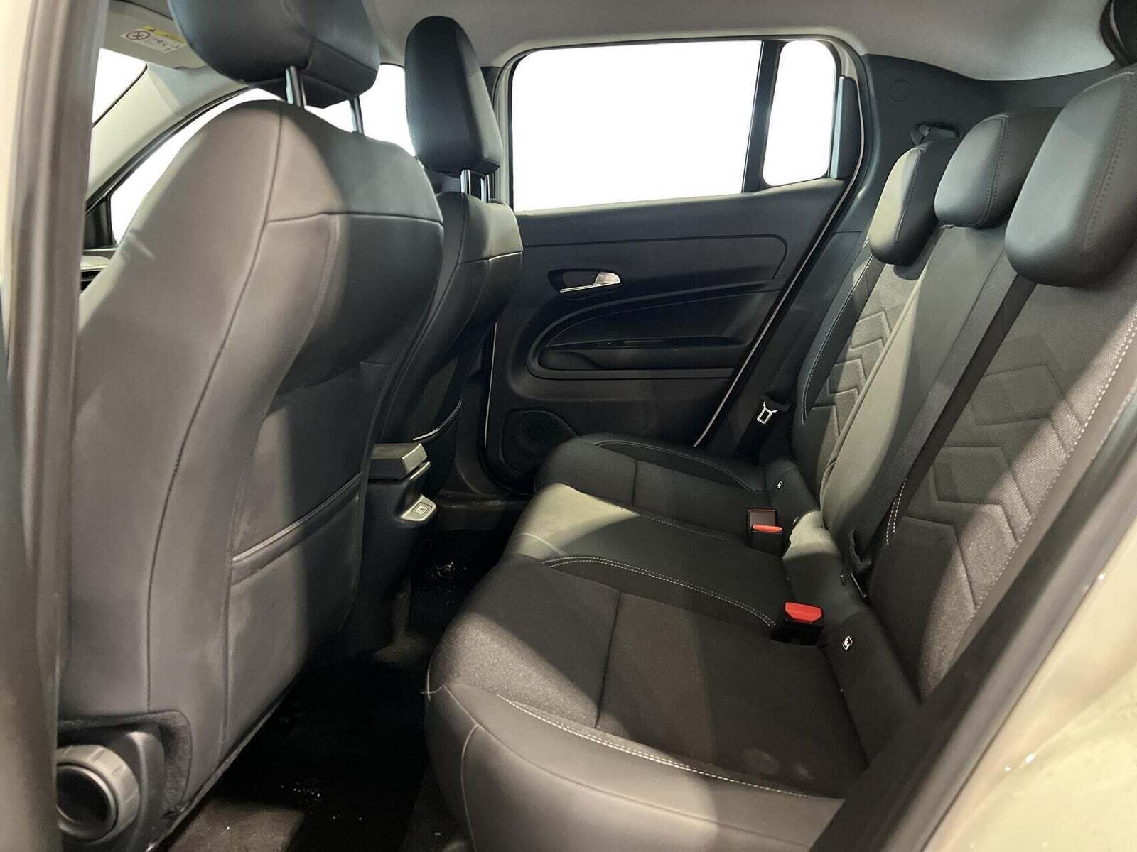 Jeep Avenger 54 Altitude