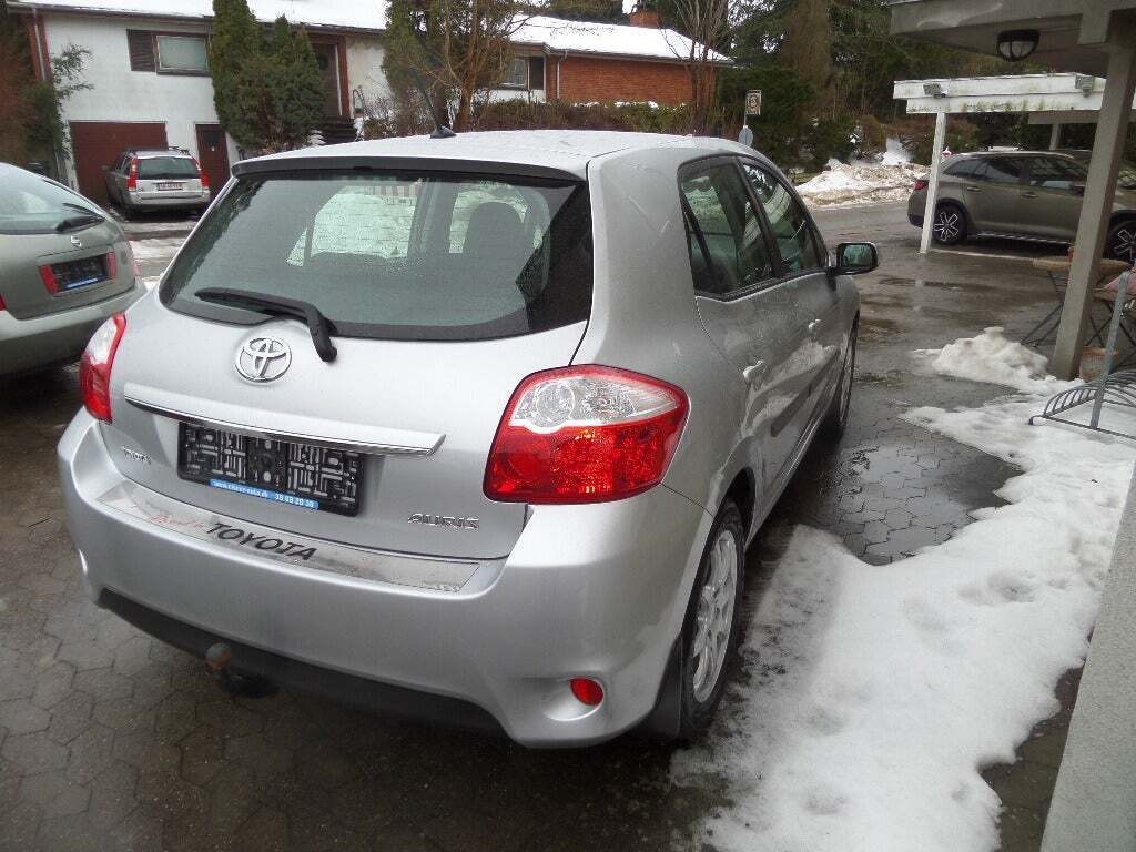 Toyota Auris 1,6 T2