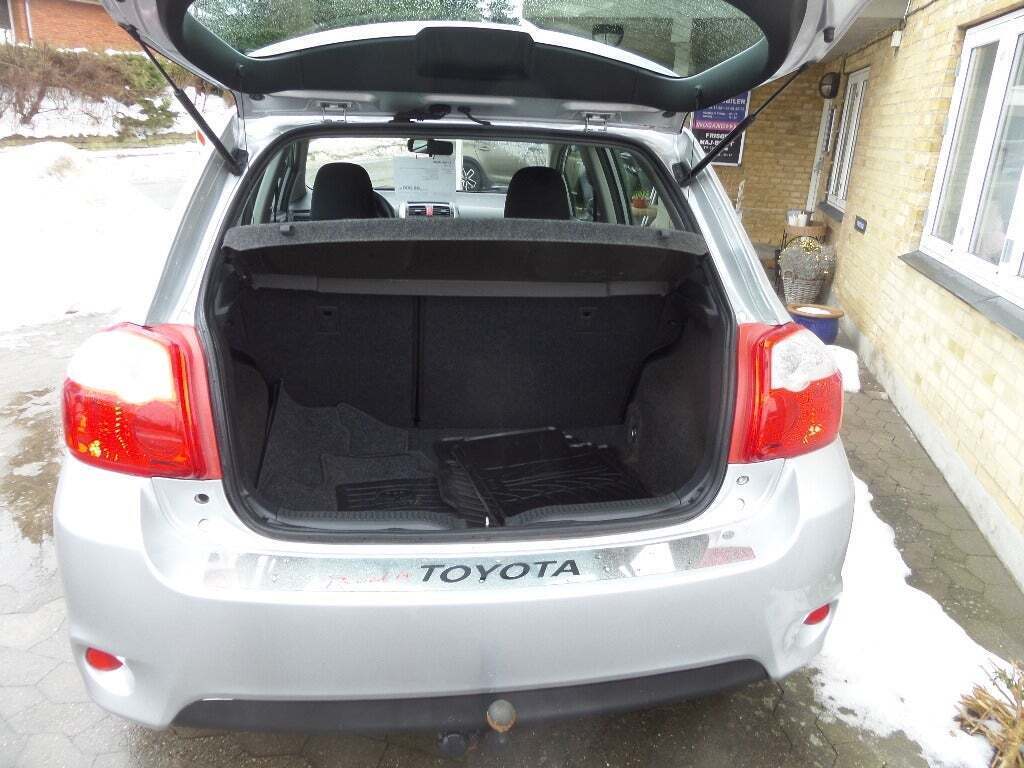 Toyota Auris 1,6 T2