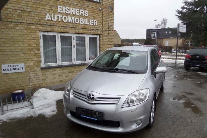 undefined Toyota Auris fra 2012