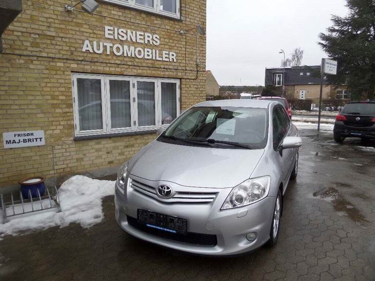 Toyota Auris 1,6 T2