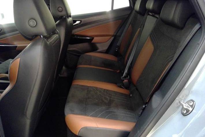 Grå VW ID.4 fra 2022