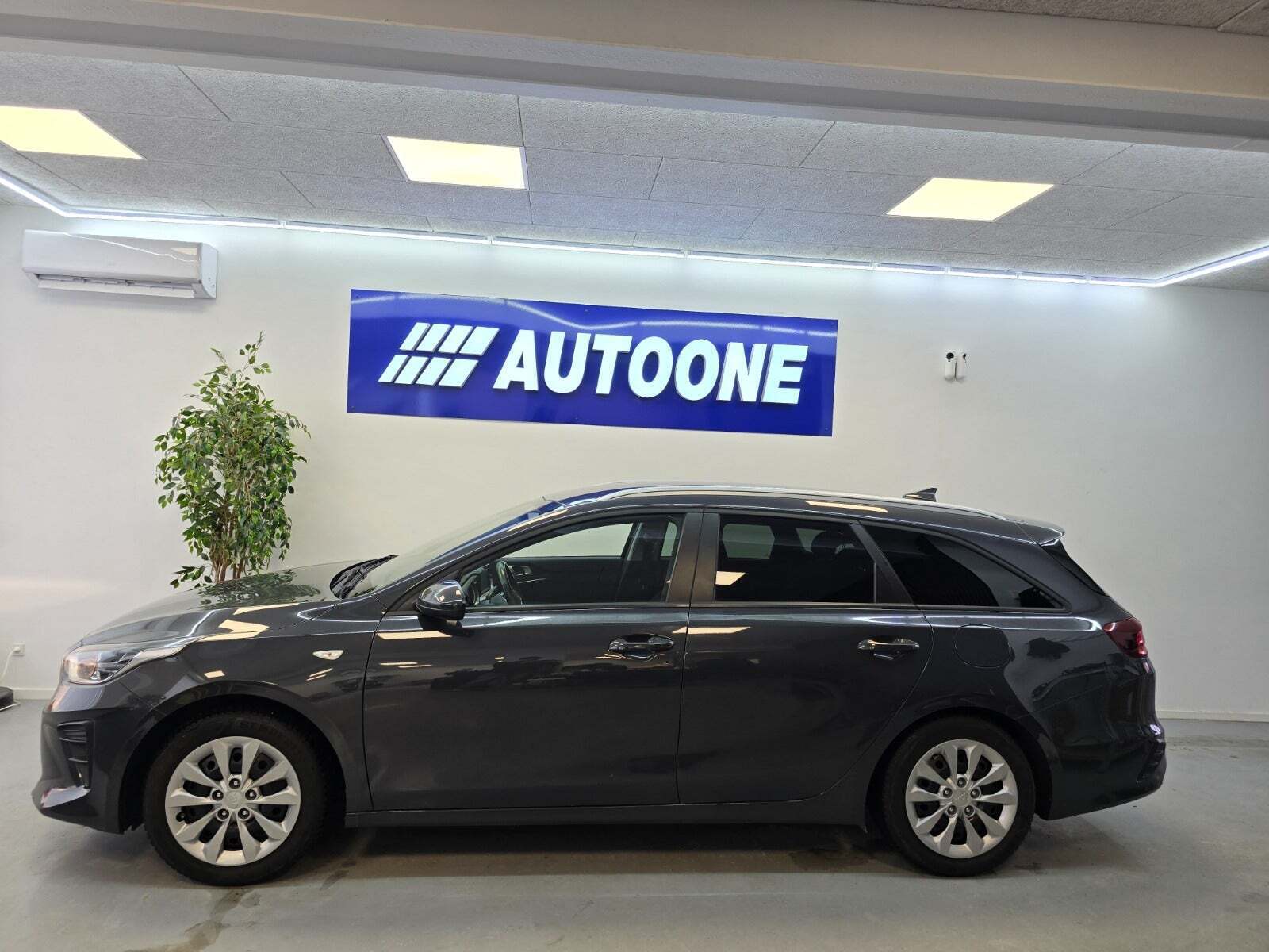 Kia Ceed 1,6 CRDi 136 Attraction SW