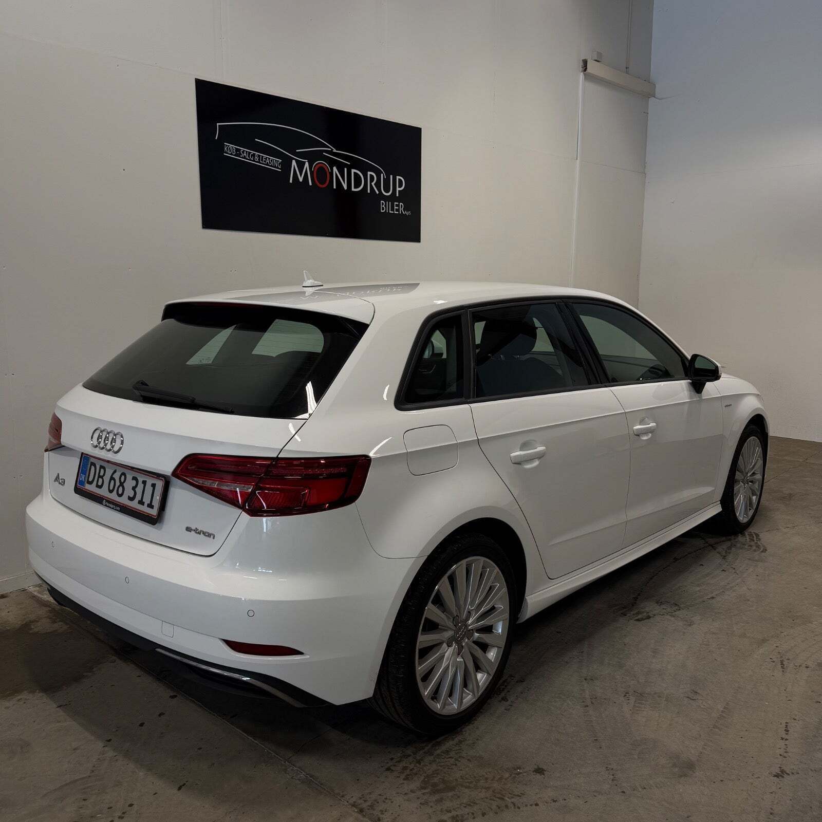 Hvid Audi A3 fra 2017