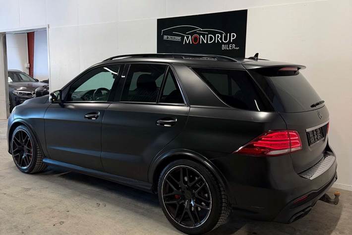 Sort Mercedes GLE63 fra 2015