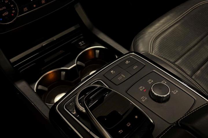 Sort Mercedes GLE63 fra 2015