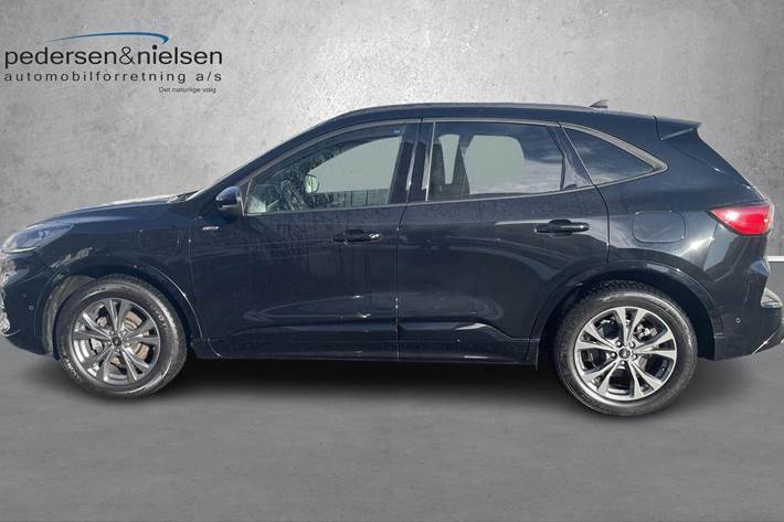 Sort Ford Kuga fra 2022
