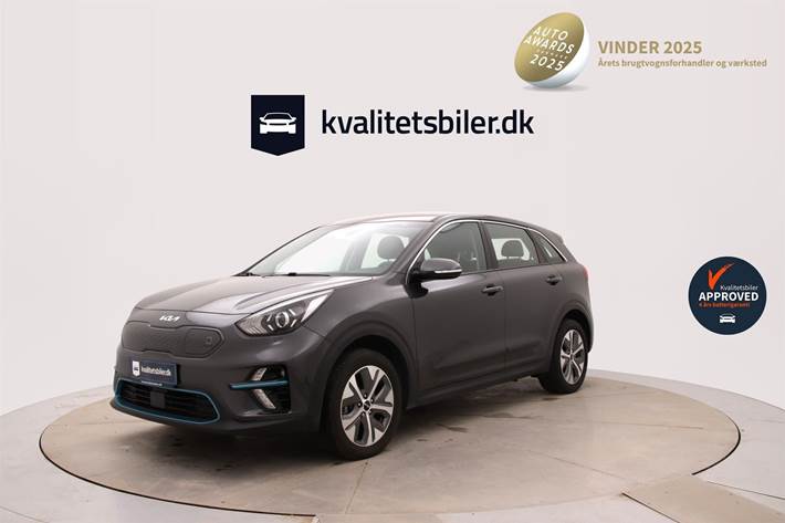Grå Kia e-Niro fra 2021 set udefra