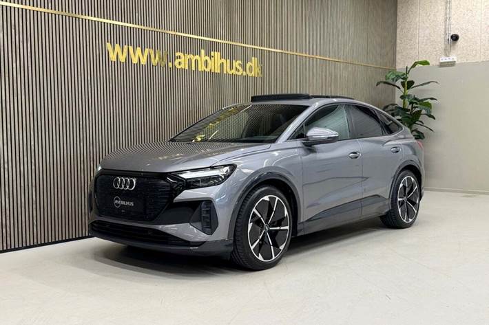 Grå Audi Q4 e-tron fra 2022 set udefra