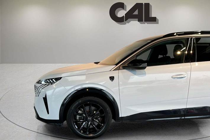 Hvid Peugeot e-5008 fra 2025