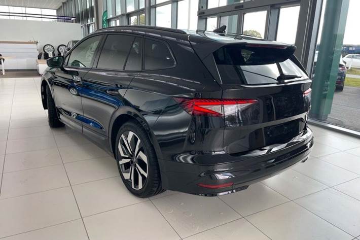Sort Skoda Enyaq fra 2026