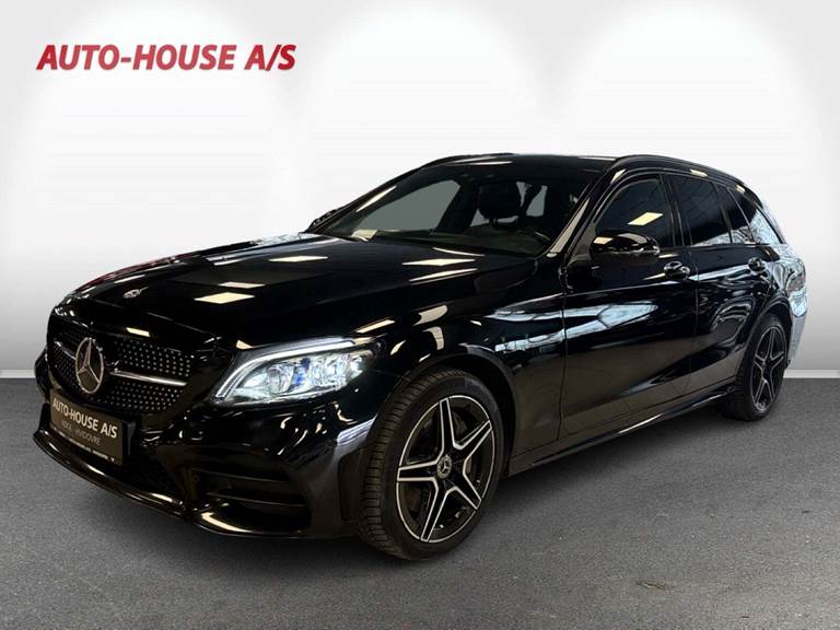 Mercedes C300 de 2,0 AMG Line Night Edition stc. aut.