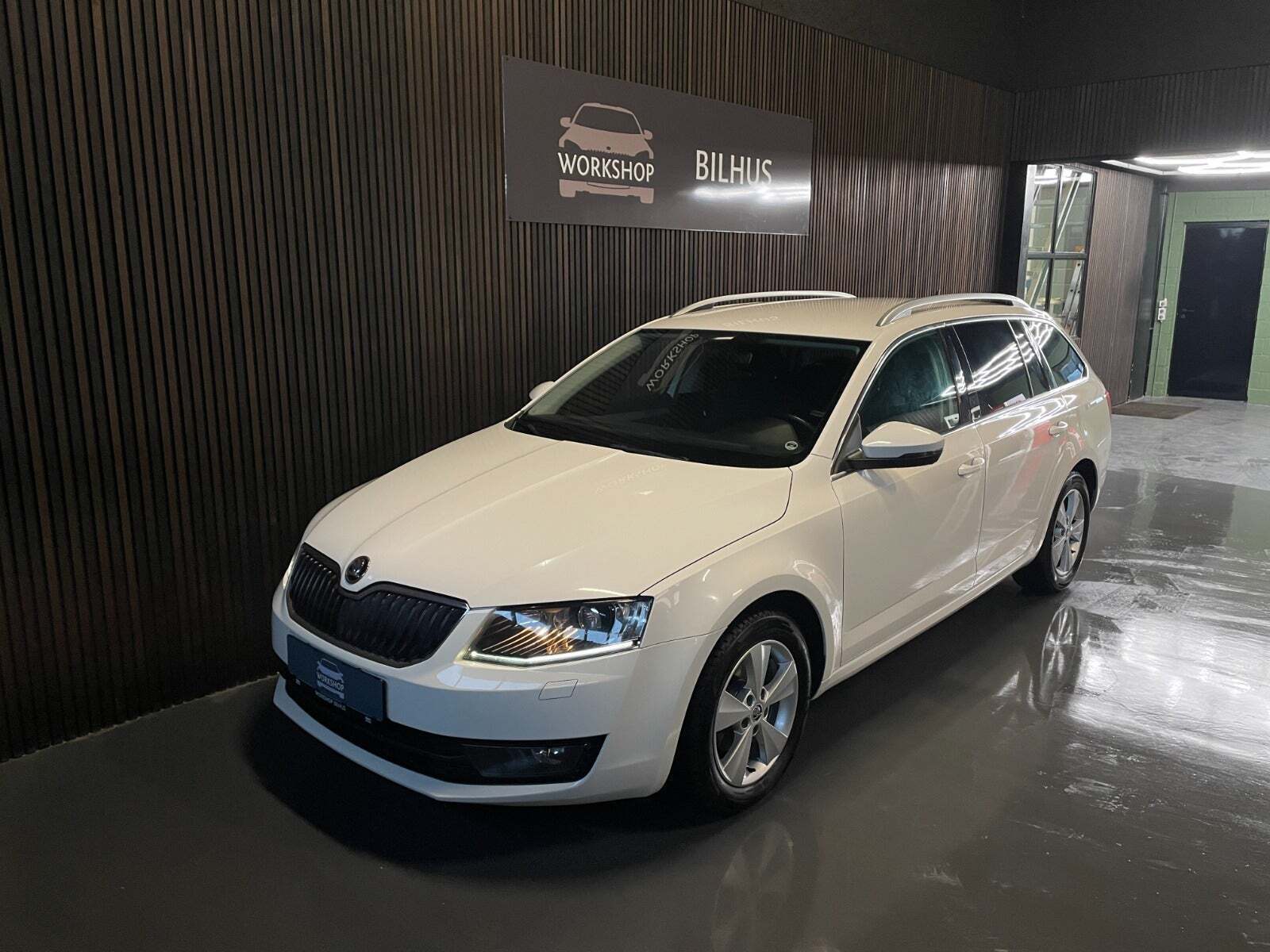 Skoda Octavia 1,6 TDi 110 Style Combi DSG