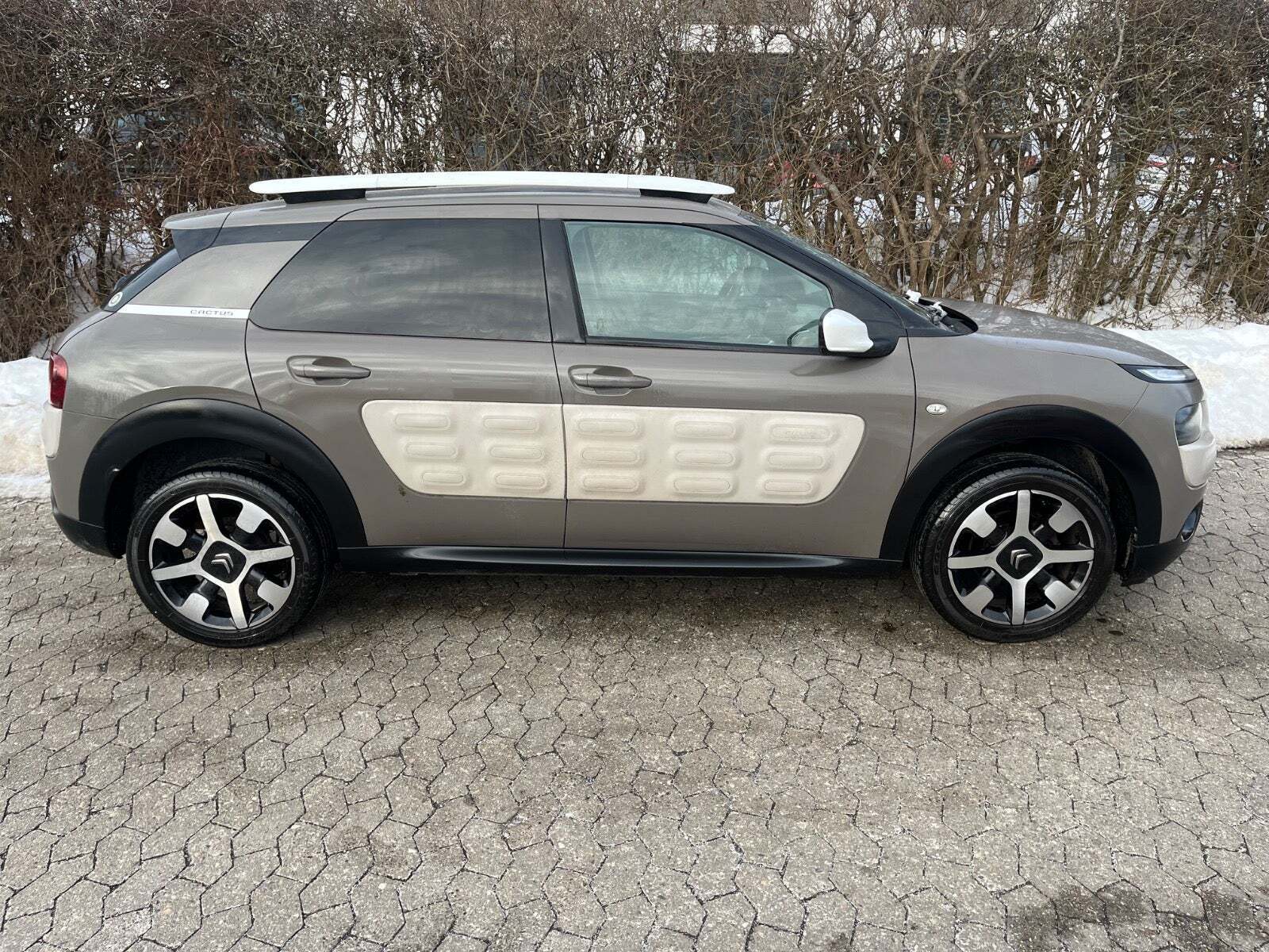 Citroën C4 Cactus 1,2 PureTech 82 Shine ETG