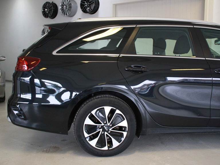 Kia Ceed 1,6 PHEV Prestige SW DCT