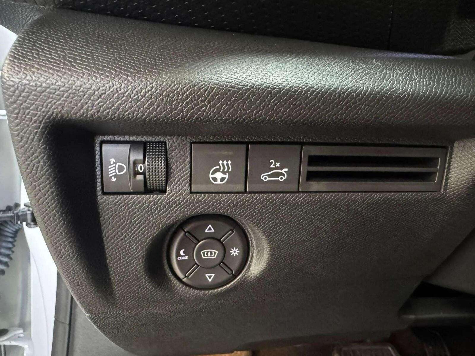 Hvid Citroën ë-C4 X fra 2023