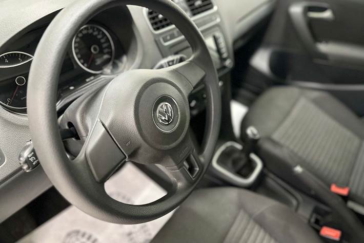 Grå VW Polo fra 2011