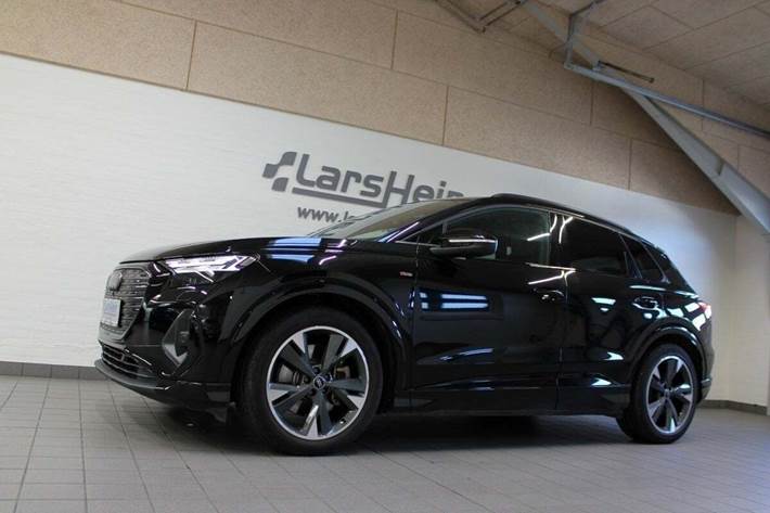 Sort Audi Q4 e-tron fra 2024