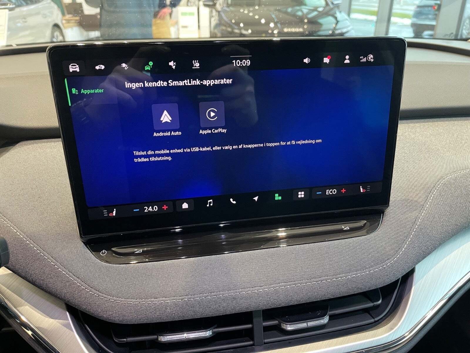 Sølv Skoda Enyaq fra 2024