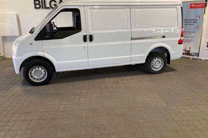 Hvid DFSK EC35 fra 2025