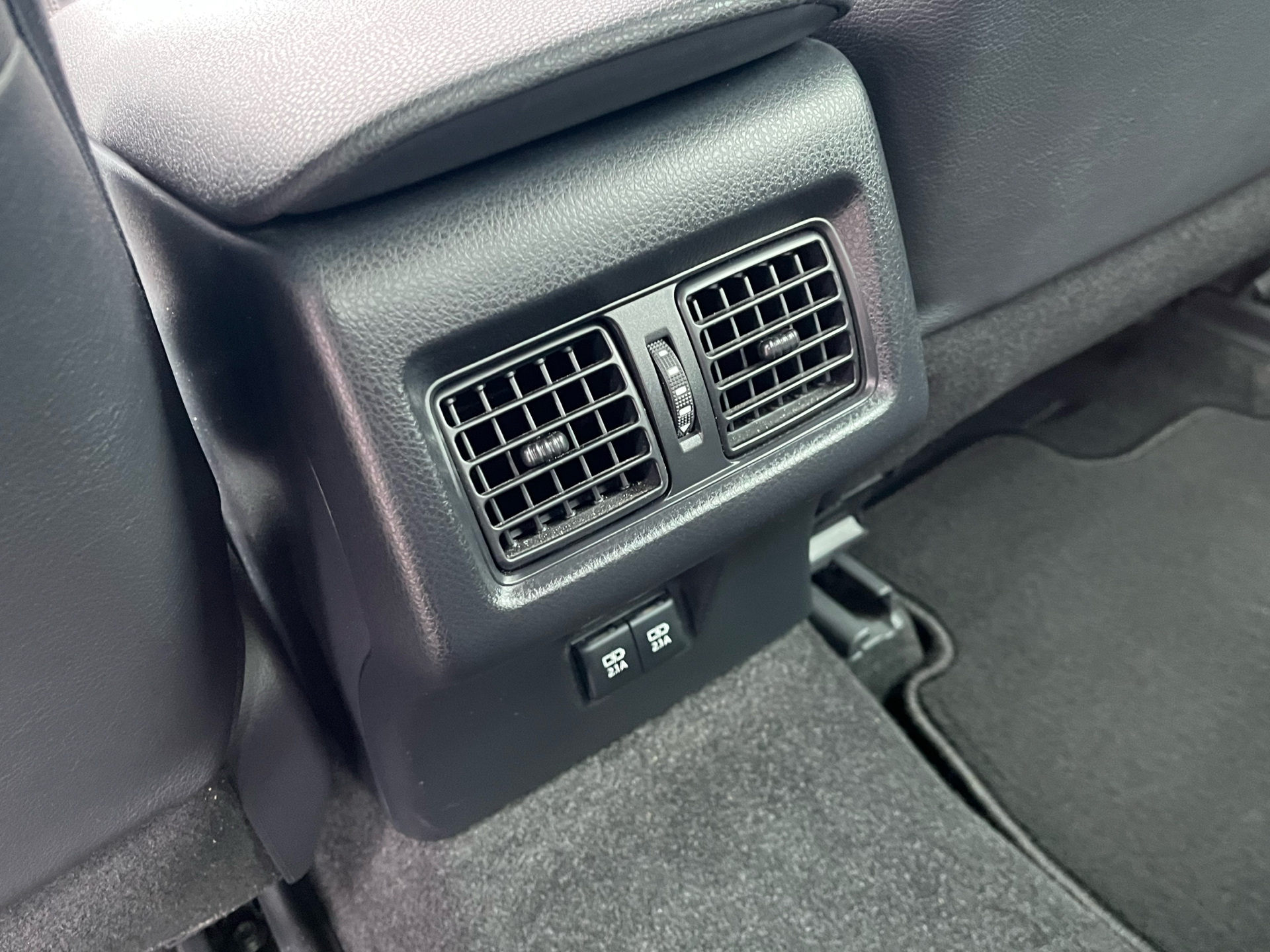 Sort Toyota Camry fra 2020