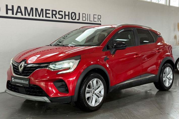 Rød Renault Captur fra 2020 set udefra