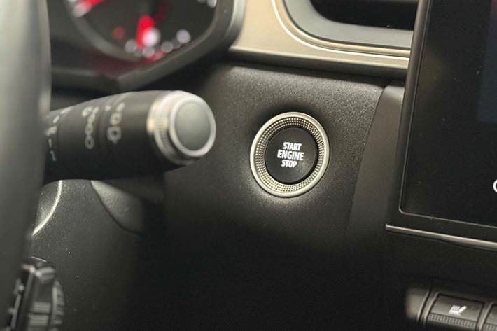 Rød Renault Captur fra 2020