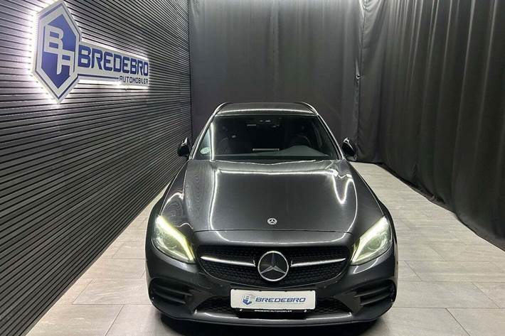 Grå Mercedes C220 d fra 2020