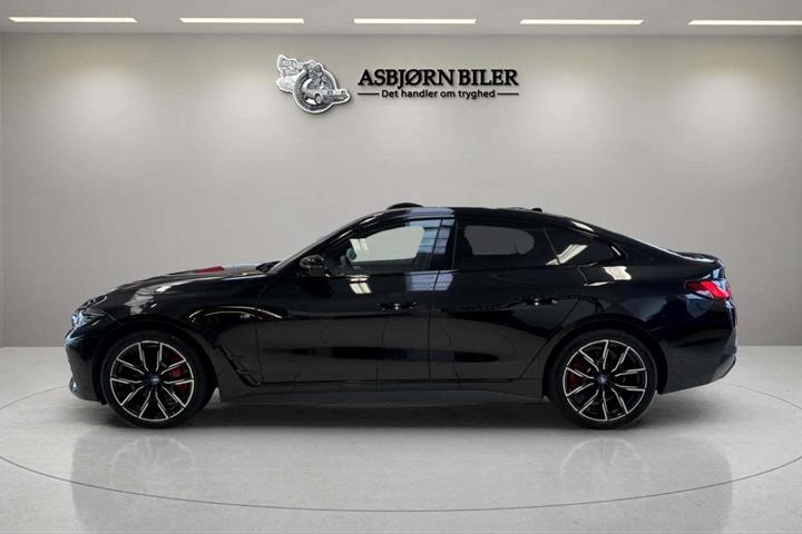 Sort BMW i4 fra 2024