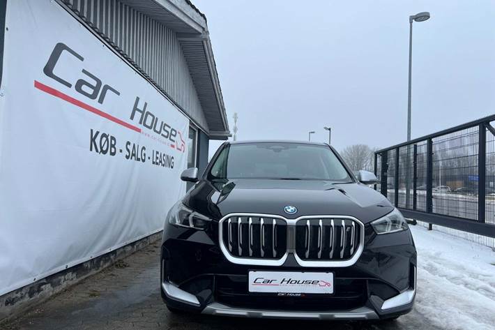 Sort BMW iX1 fra 2023