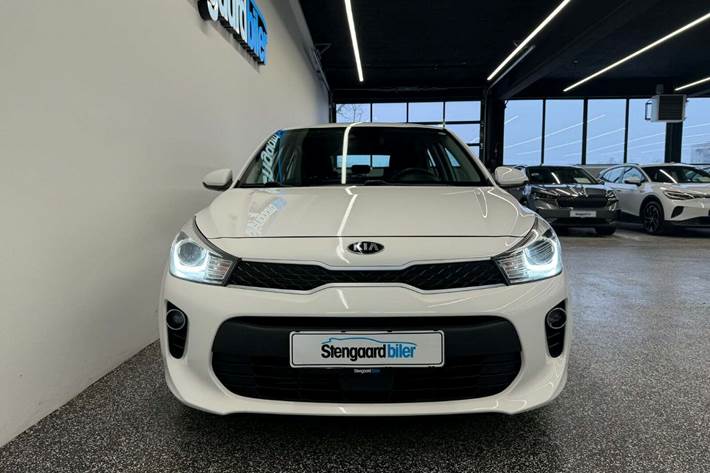 Hvid Kia Rio fra 2018