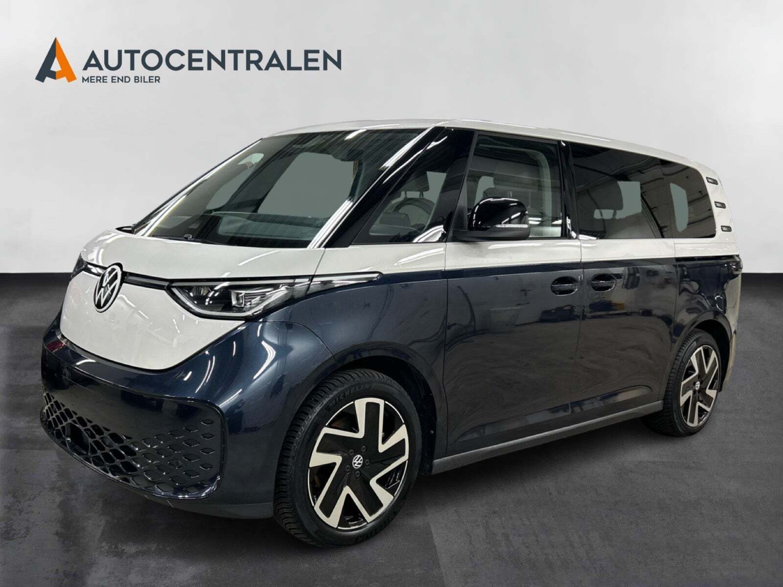 VW ID.Buzz 77 Pro Design SWB