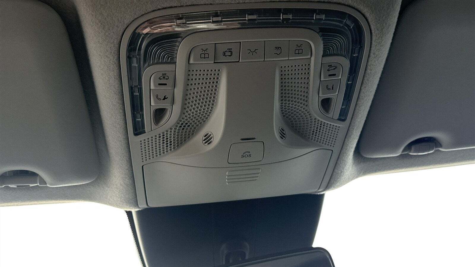 Hvid Mercedes Vito 119 fra 2021