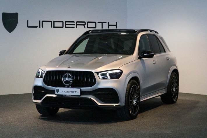Sølv Mercedes GLE350 de fra 2021 set udefra